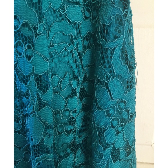 Short lace bridesmaids dress - David’s bridal - Picture 4 of 5